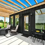 Charming Container Getaway Amidst Rural Serenity