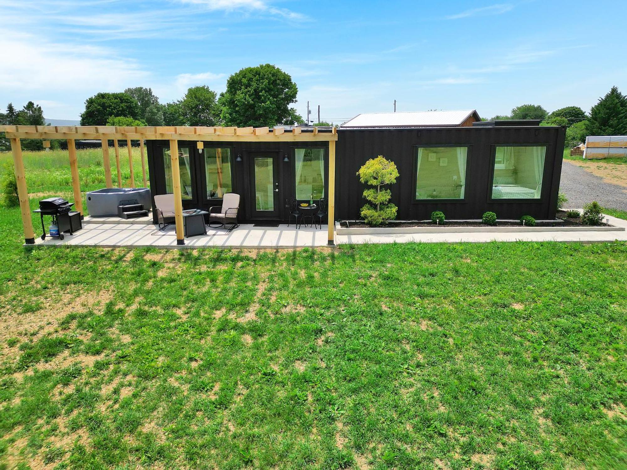 Charming Container Getaway Amidst Rural Serenity Holiday home Pine Grove (Schuylkill County)
